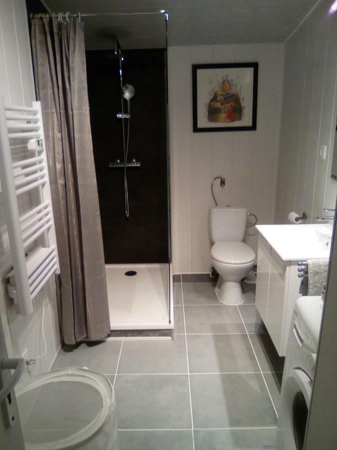 F2 tout confort au calme Apartment Batilly  Exterior foto