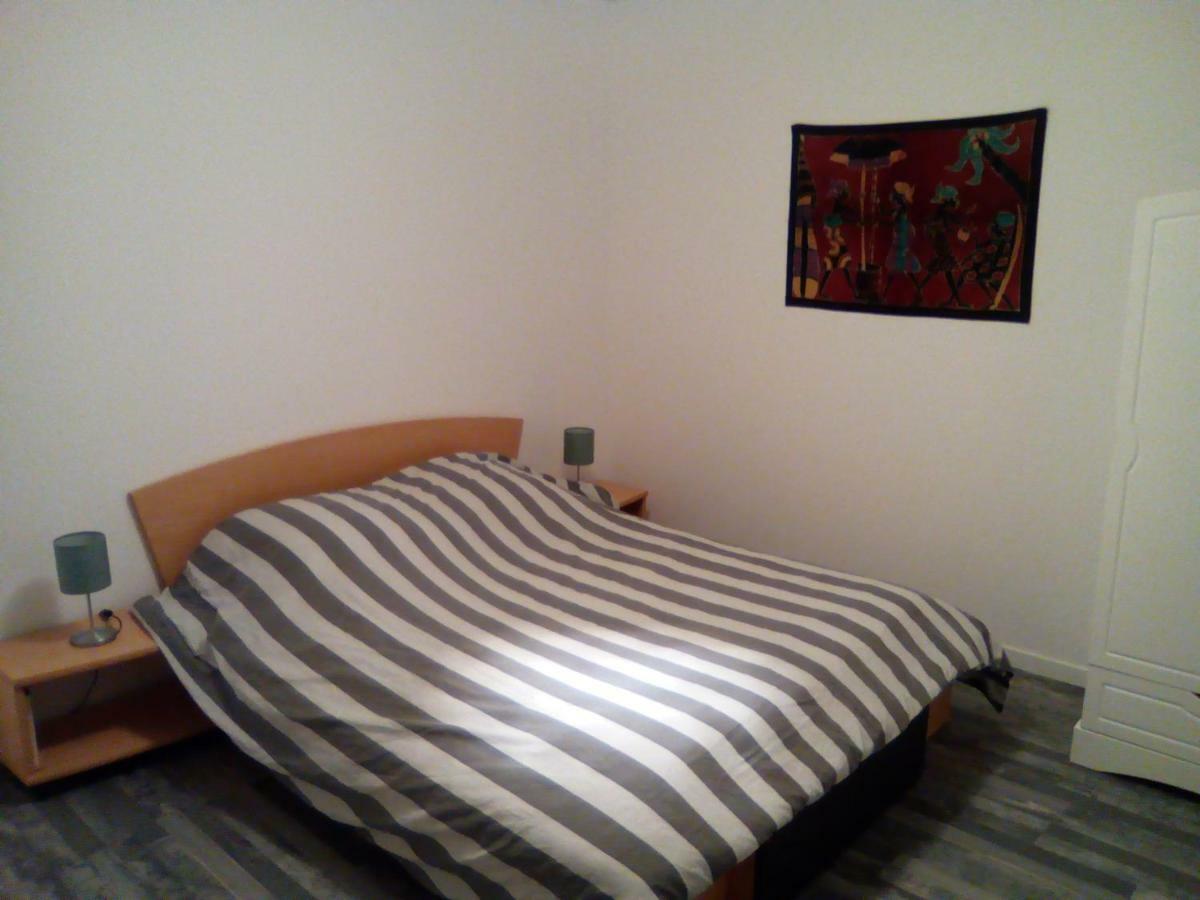 F2 tout confort au calme Apartment Batilly  Exterior foto